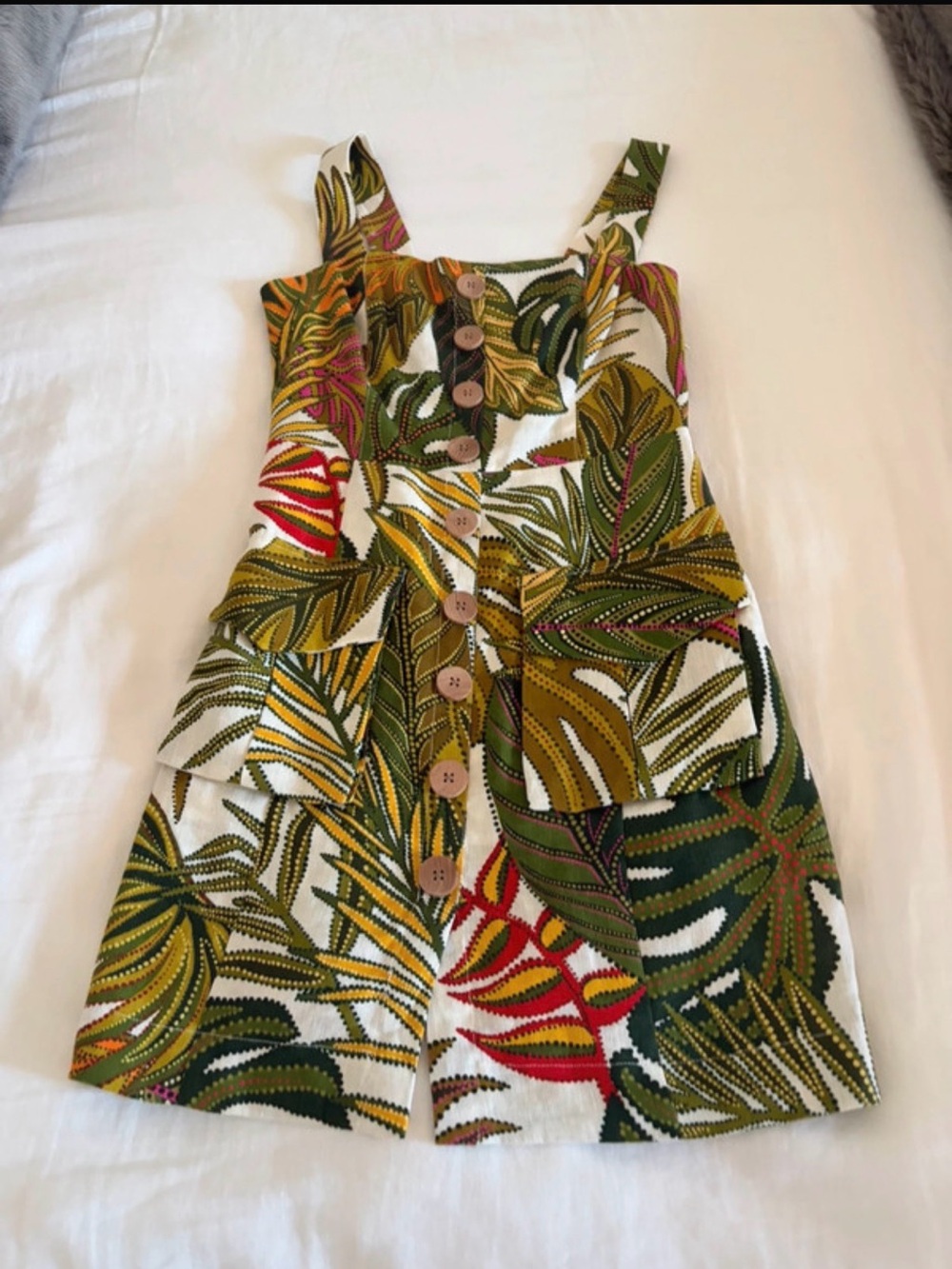 FARM Rio Tropical Leaf Print Mini Dress — Green, Olive, White, Red